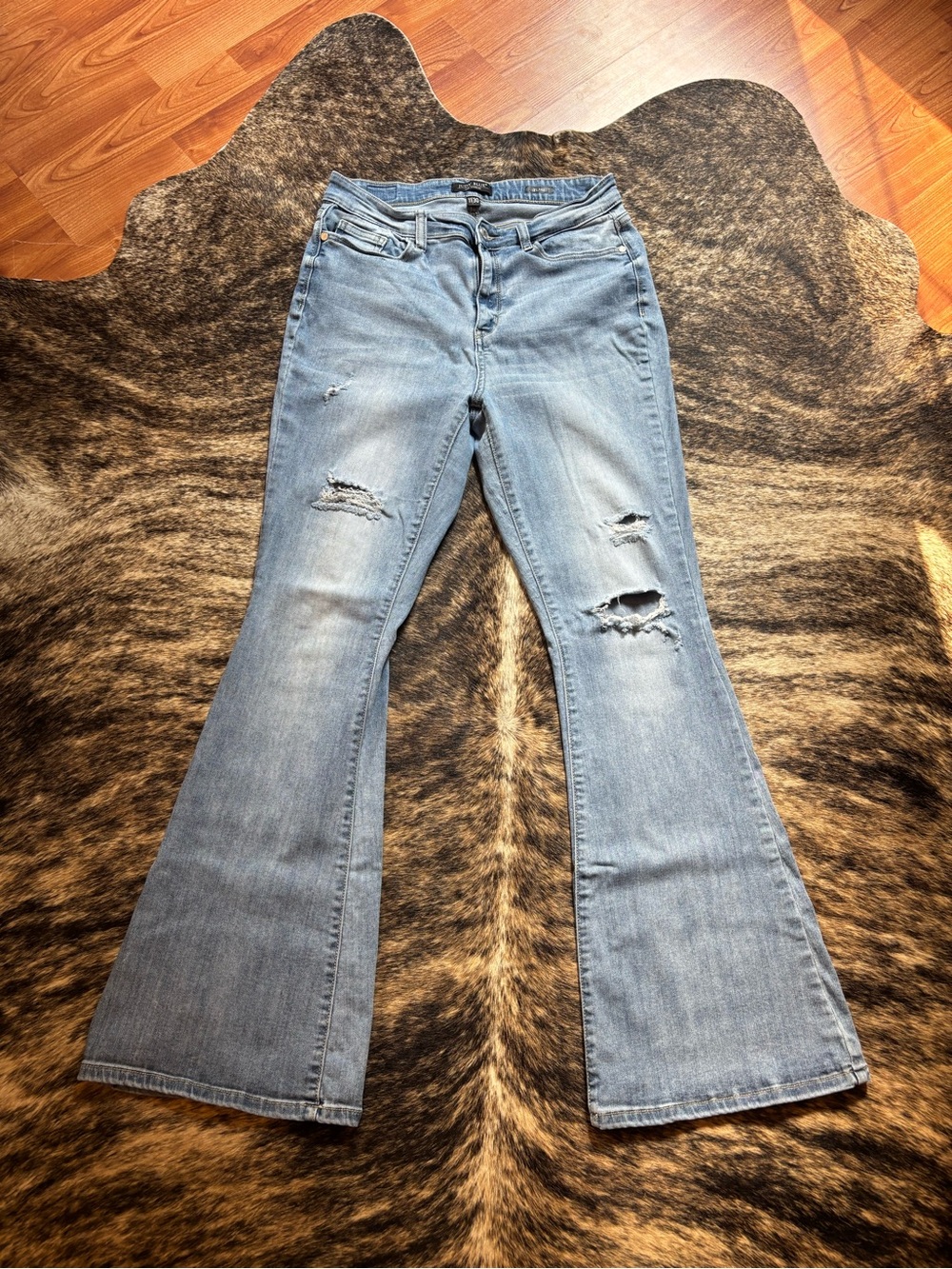 Judy Blue Women’s High Rise Distressed Flare Jeans, Size 11, 30L